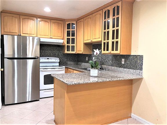 3rd image of 312 Vida Leon Ct