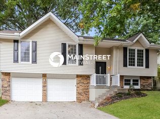 1018 Amesbury Ave, Liberty, MO 64068