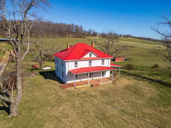 3165 Old Greenville Rd, Staunton, VA 24401