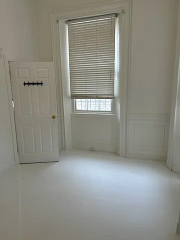 341 King St #B — Photo 5
