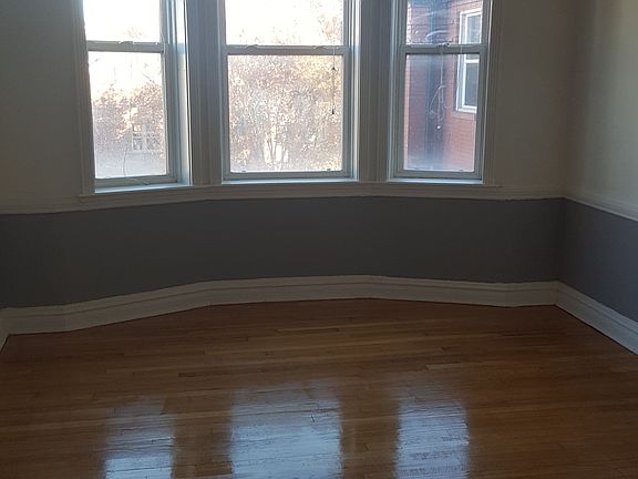 3rd image of 749 Westwood Dr APT 3N