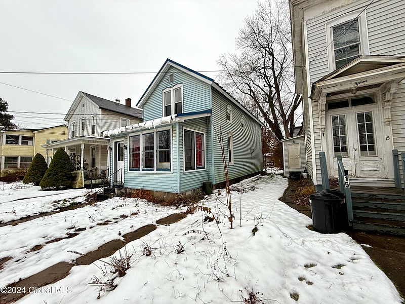 2nd image of 11 East Street