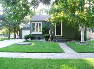 609 4th Ave NE, East Grand Forks, MN 56721