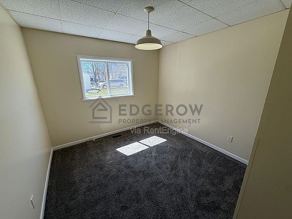 5th image of 131 N Lincoln St APT B