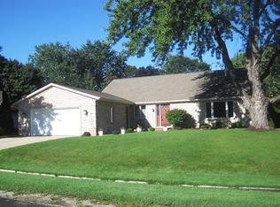 3565 N Oneida St, Appleton, WI 54911
