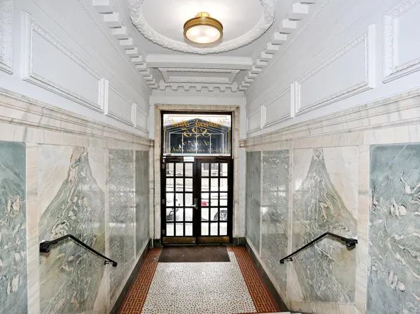 825 West 179th Street 6C image 21 of 21