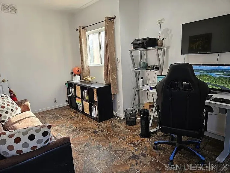 4076 Manzanita Dr — Photo 10
