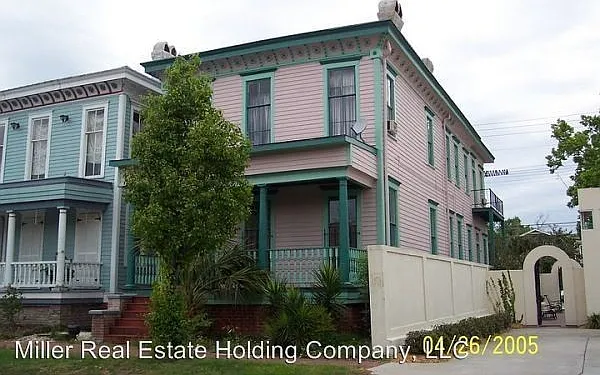 118 East Anderson Street - Historic Downtown Savannah — Photo 1