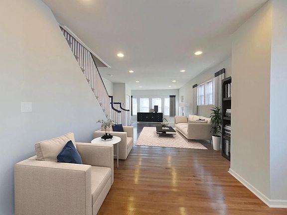3rd image of 5255 W Berks St