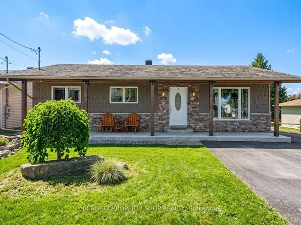 493 Laurier St, Clarence Rockland, ON K4K 1E7