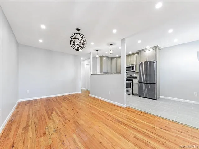 638 E 84th St #2 — Photo 2