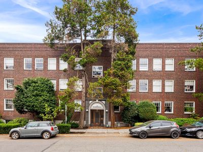 321 Boylston Ave E APT 102, Seattle, WA, 98102