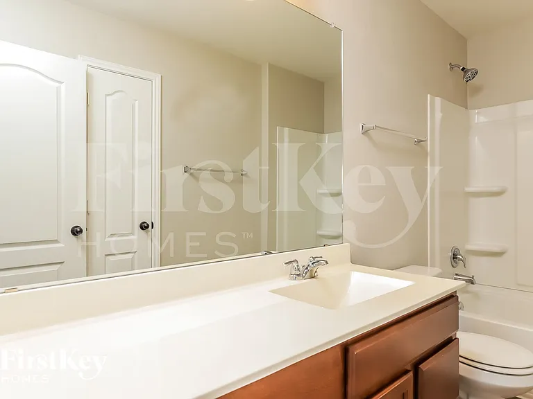 2410 Yaupon Cyn — Photo 14