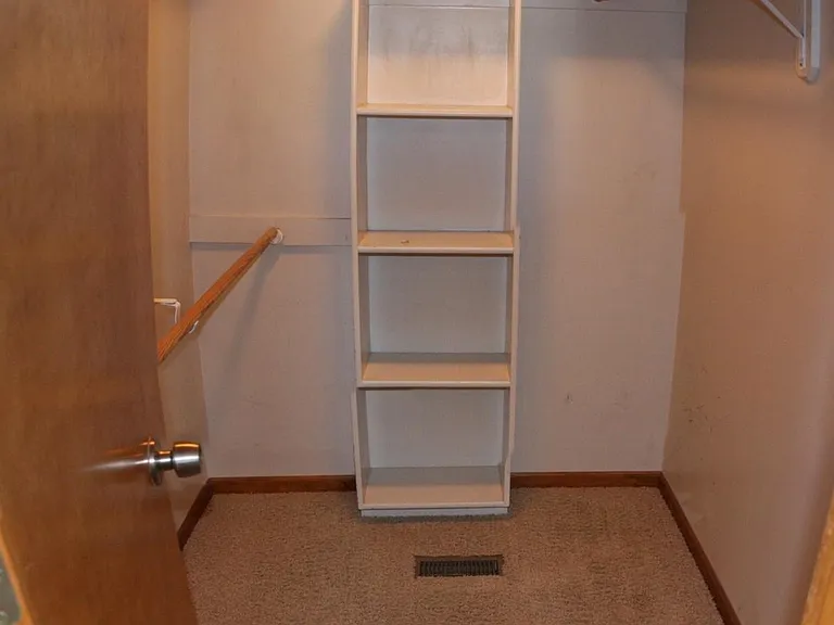 433 Crest Pl — Photo 10