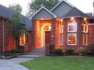 88 Aspenwood Dr, East Amherst, NY 14051