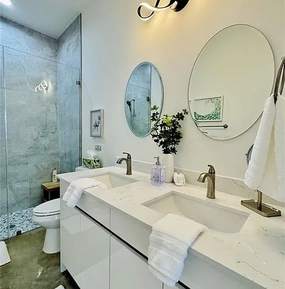 2479 Shadowlawn Dr — Photo 18