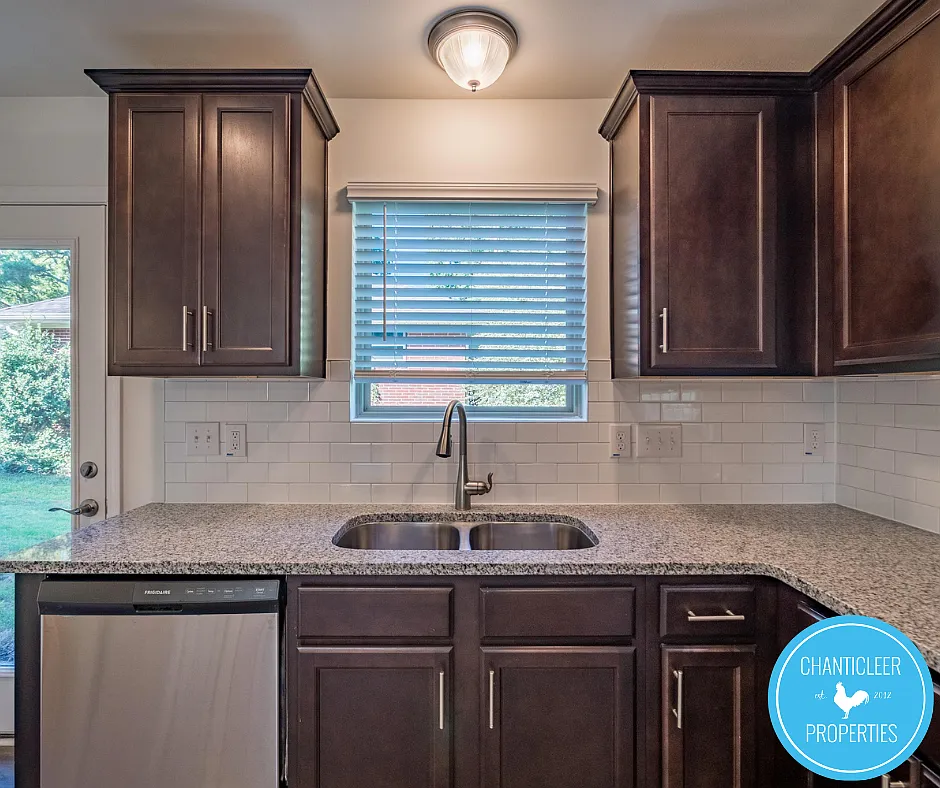 512 Hobkirks Pl - 1 — Photo 3