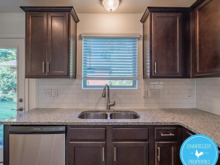 512 Hobkirks Pl #1 — Photo 3