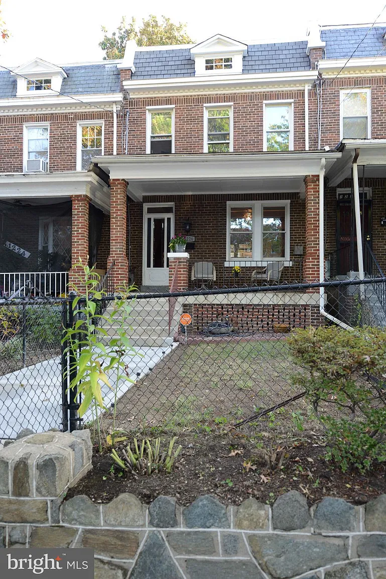 1226 Jefferson St NW photo 1