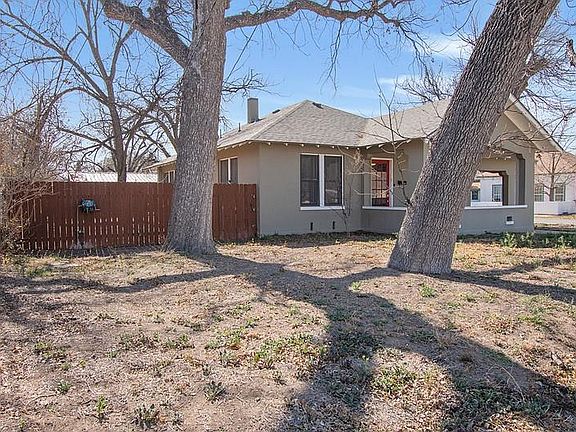 2nd image of 401 E Garfield St