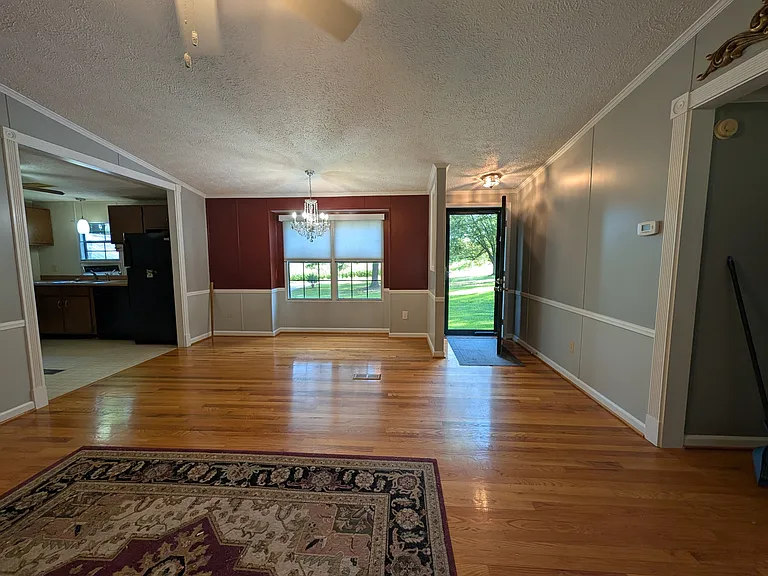 119 Robert Rd — Photo 5
