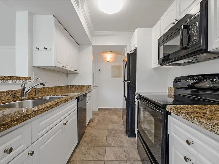 10560 SW 156th Pl #205 — Photo 4