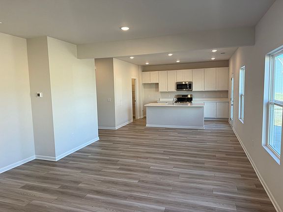 2nd image of 595 Merit St