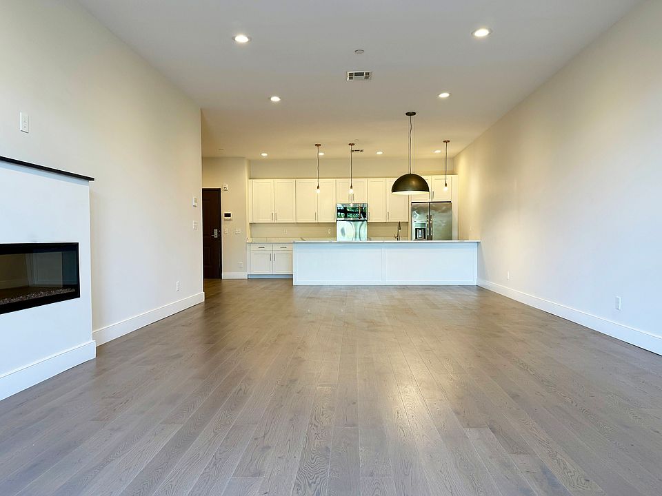 1st image of 30 Beekman St #Penthouse 3