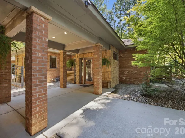 316 Riverwood Rd, Mooresville, NC 28117