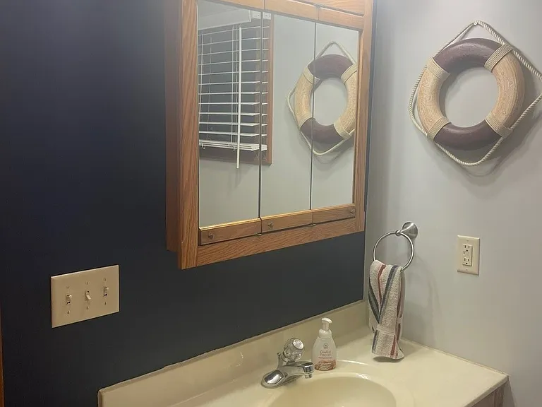 1074 Chapman Lake Dr — Photo 12
