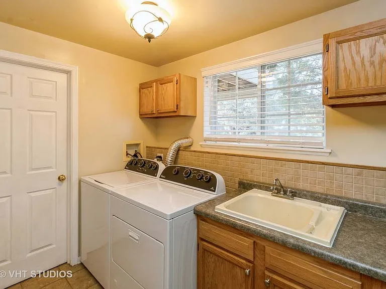 271 Evergreen Cir #271 — Photo 9