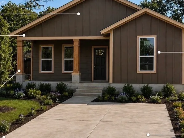 810 Branding Iron Trl, Granbury, TX 76049