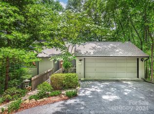 32 Cedarwood Ln, Asheville, NC 28803