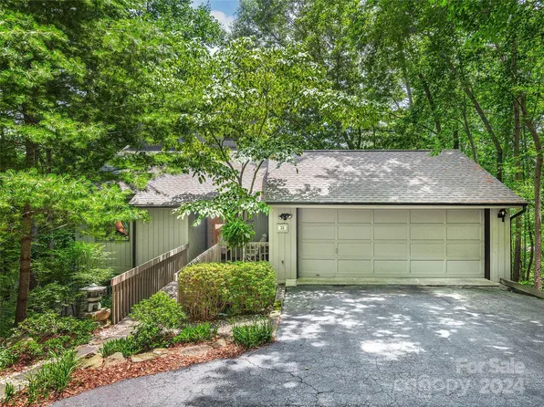 32 Cedarwood Ln, Asheville, NC 28803