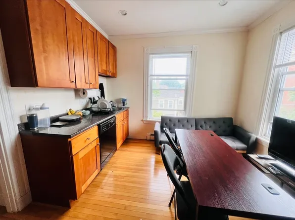 181 Erie St, Cambridge, MA
