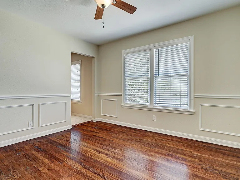949 Teetshorn St. — Photo 5