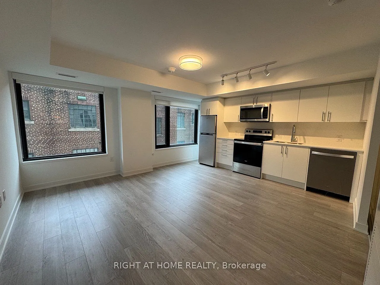 1 bed, $2,350 — Photo 4