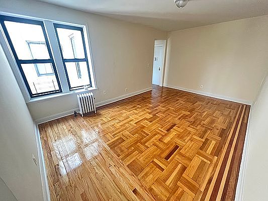 4th image of 83-45 Lefferts Blvd #5GF
