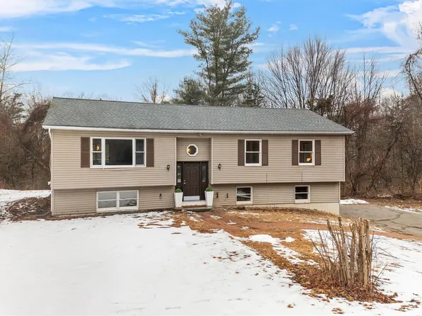 82 Peach Road, Poughkeepsie, NY 12601