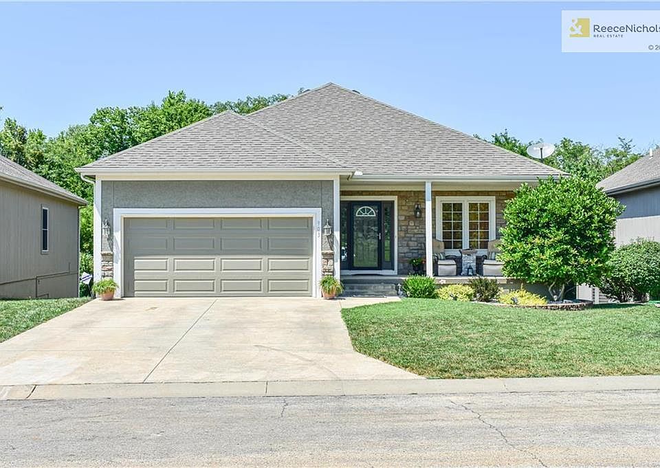 1st image of 903 Redbud Dr
