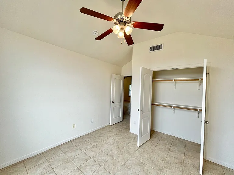 3709 Salt Fork Dr — Photo 21