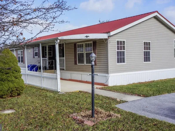 28 Maizefield Dr #28, Shippensburg, PA 17257