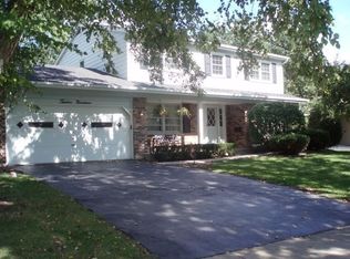 1219 Elizabeth Ave, Naperville, IL 60540