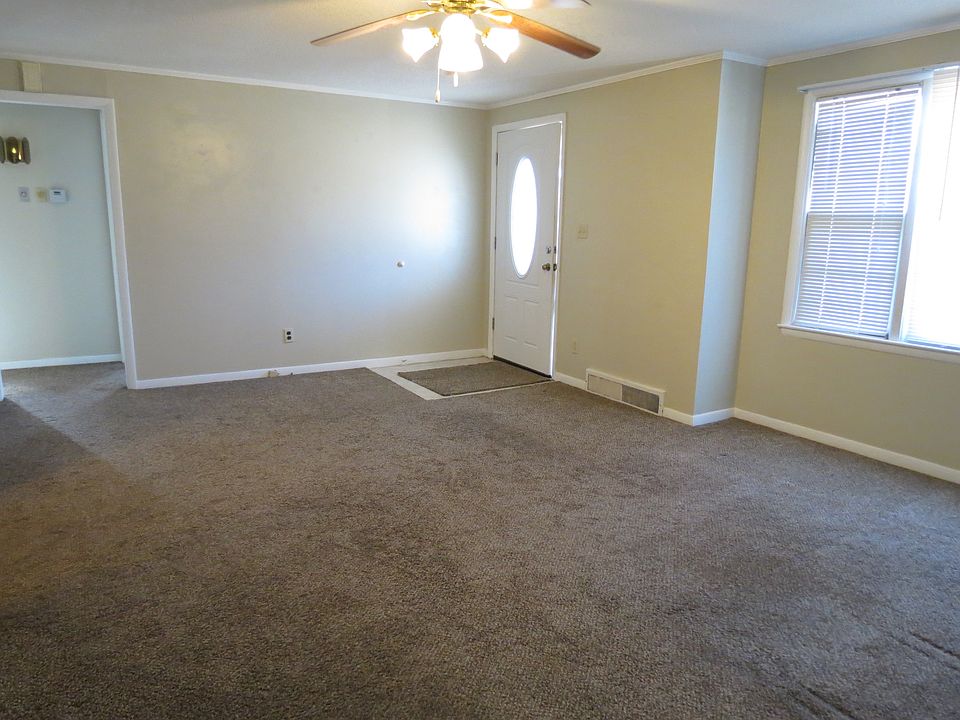 3404 NW Rochester Rd, Topeka, KS 66617 Zillow