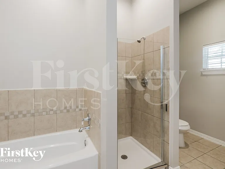 1633 Mockingbird Ln — Photo 11