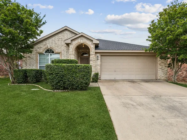4925 Happy Trl, Fort Worth, TX 76244