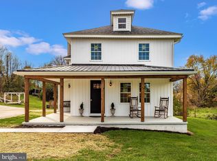 370 Mount Misery Rd, New Oxford, PA 17350