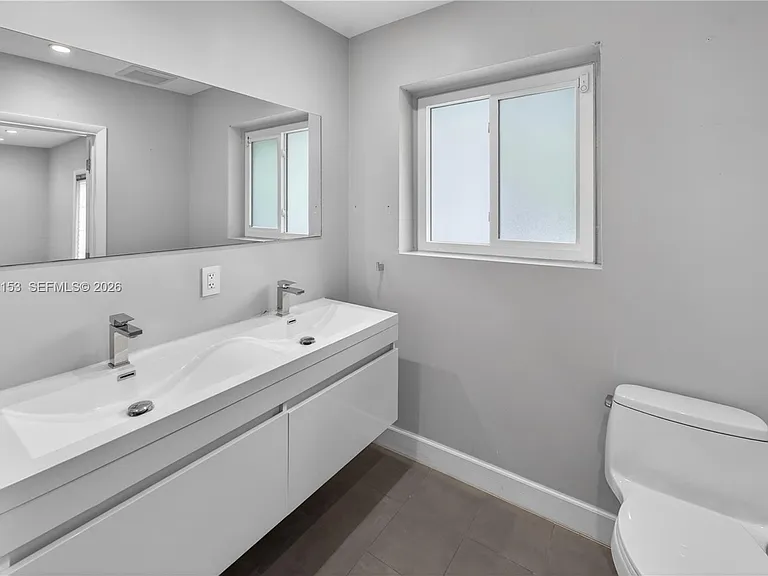 10025 NE 3rd Ave — Photo 27