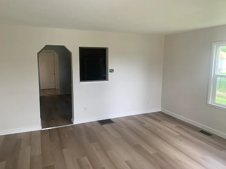 106 N Olive St — Photo 7