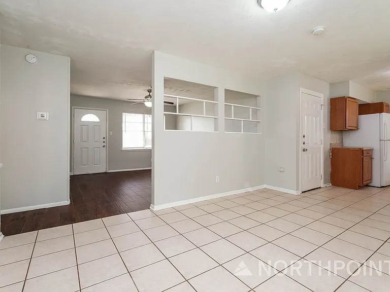 736 Treadwell Dr — Photo 6